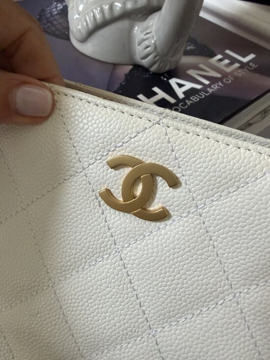 Chanel White Caviar Quilted Melrose Cabas Wood Handle Bag - Picture 11 of 11